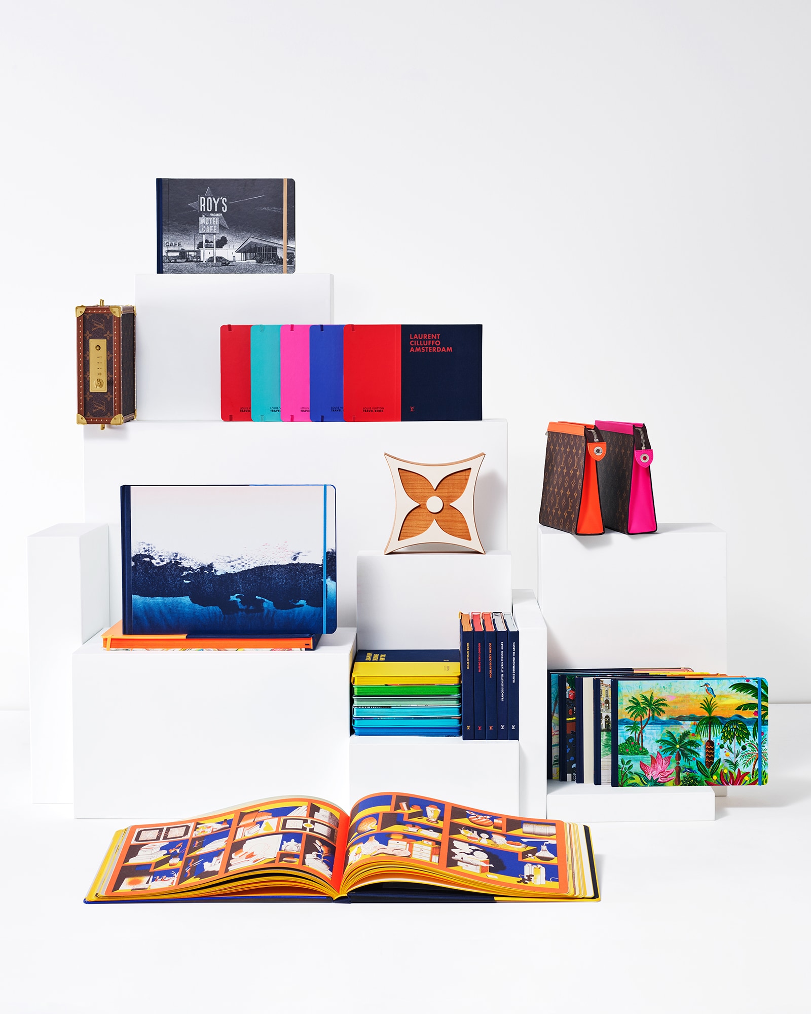 Travel Book Collection for Trunks, Travel and Home | LOUIS VUITTON